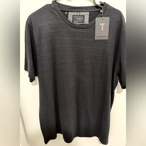 Textured Ribbed Black Men's T-shirt. Size XL